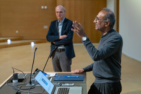 Nobelpreisträger Venkatraman (Venki) Ramakrishnan zu Gast an der TU Dresdeny