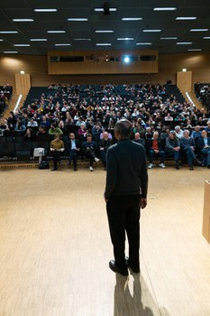 Nobelpreisträger Venkatraman (Venki) Ramakrishnan zu Gast an der TU Dresdeny