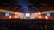 Ada Yonath im Audimax der TU Dresden