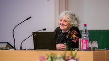 Ada Yonath im Audimax der TU Dresden