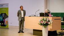 Ada Yonath im Audimax der TU Dresden