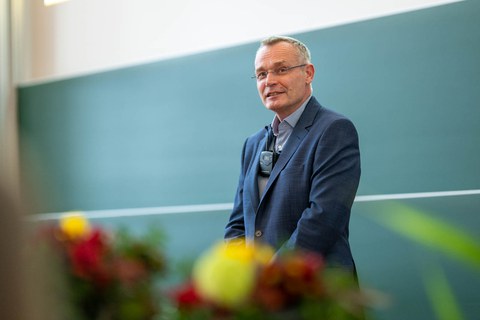 Prof. Roland Ketzmerick