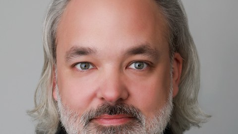 Prof. Jan J. Weigand im Porträt.