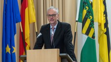 Laudator Prof. Karl Leo vor Rednerpult