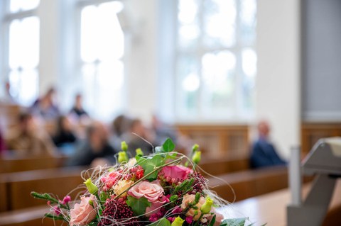 Blick in den Hörsaal mit Gästen.
