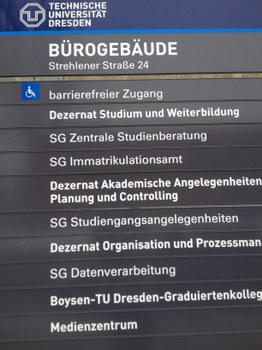 Infotafel Bürogebäude Strehlener Str.