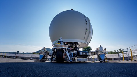 hochimmersiver, dynamischer Fahrsimulator der TU Dresden