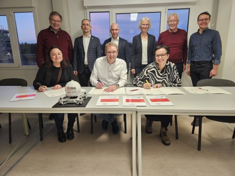 Vertragsunterzeichnung Kitas - SML