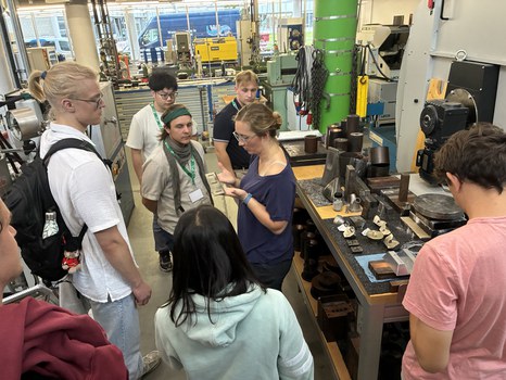 Impressionen Leibnitz Institut für Festkörper- udn Werkstoffforschung bei der Tour de Dresden 2026