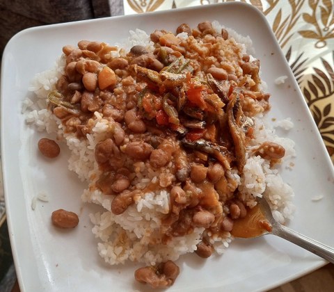 Bohnengericht mit Reis