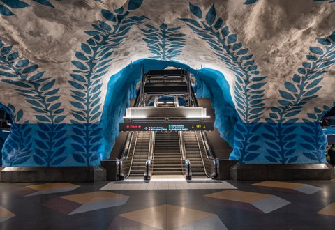 kunstvoller U-Bahn-Gang