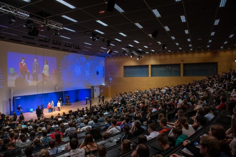 Blick in den Audimax während der feierlichen Immatrikulation