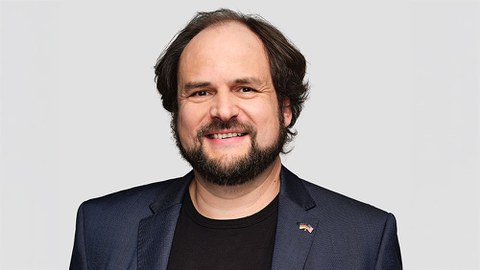 Dr. Henrik Strobelt