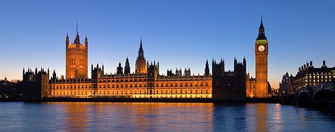 Das Foto zeigt die Silhouette von London.