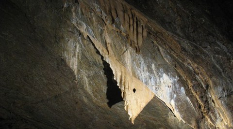 "Die Gardine" in der Drachenhöhle Syrau
