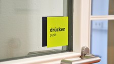 Türhinweis druecken