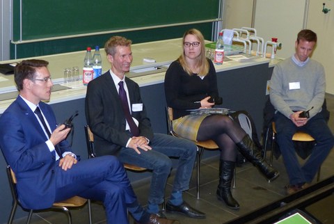 Podium OFP-Veranstaltung Chemie studiert und dann?