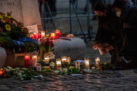 13. Februar 2022 Kerzen auf dem Altmarkt