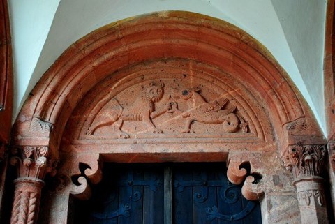 Romanisches Portal der Stiftskirche in Wechselburg 