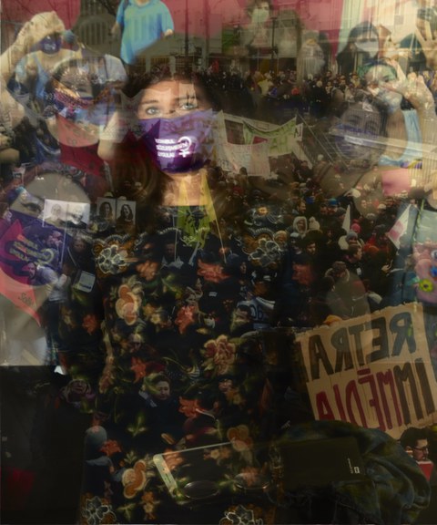 verschwommene Fotocollage aus Bildern verschiedener Menschen mit Mundschutz.