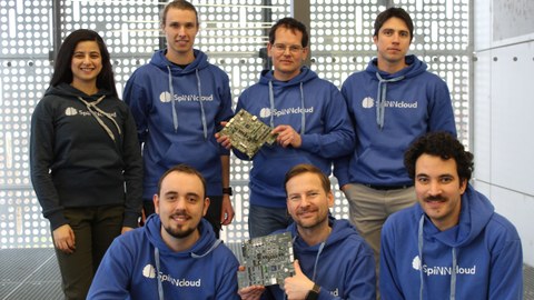 Gruppenfoto der EIC-Grant-Preisträger SpiNNcloud Systems Team