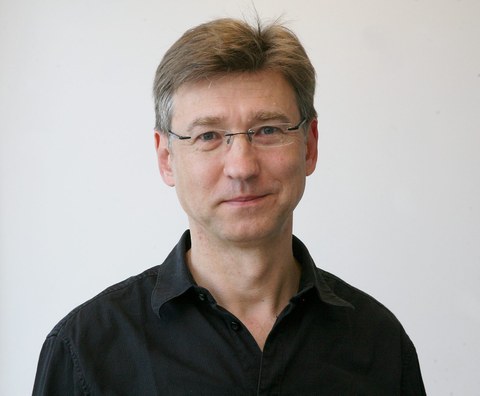 Porträtfoto Prof. Michael Smolka