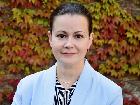 Porträtfoto Prof. Yana Vaynzof