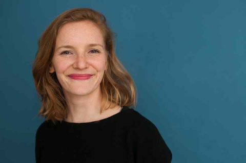 Porträtfoto von Dr. Annika Konrad.