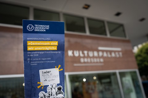 Flyer for the traveling exhibition “Together we are unbearable”.