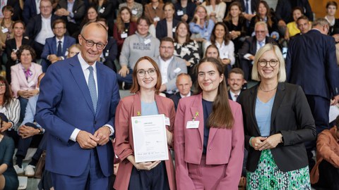 Preisverleihung startsocial