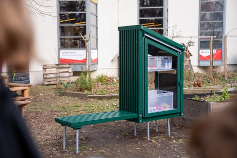 Der Fairteiler an der SLUB-Zweigbibliothek der Erziehungswissenschaften