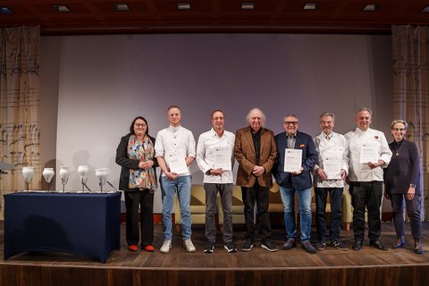 Gruppenfoto (v.l.n.r.): Katrin Stump, Andreas Rieger, Nils Henkel, Jürgen Dollase, Christian Bau, Jörg Müller, Erich Schwingshackl, Prof.in Ursula Staudinger.
