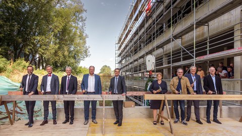 Hammerschlag beim Richtfest