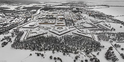 Luftaufnahme von Terezín/Theresienstadt. 