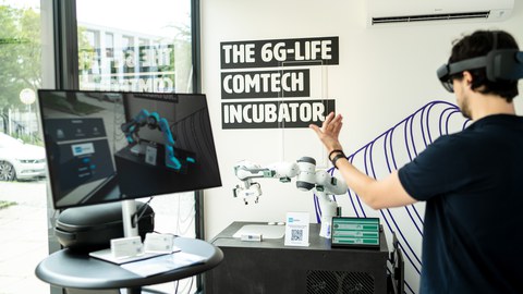 The start-up bitteiler with VR application at the ComSpace Opening in August 2024 in Dresden.