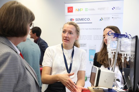 Nora Herzog explains the networked infusion system.