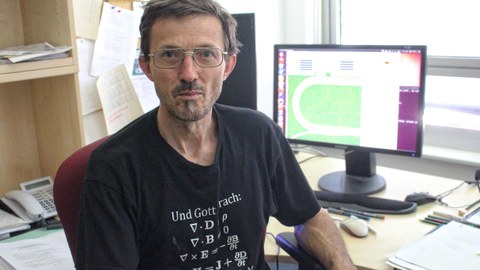 Dr. Martin Treiber ist auf Computersimulation von Staus spezialisiert