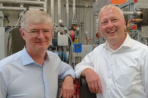 Alfred Kappenstein (links) und Prof. Dr.-Ing. Clemens Felsmann 