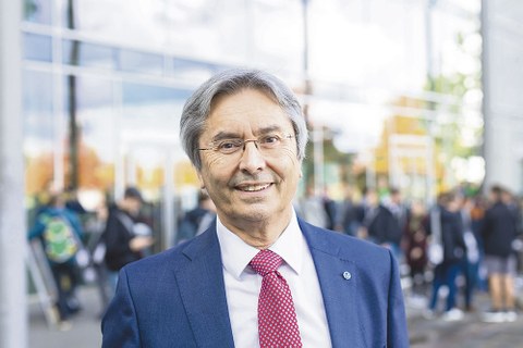 Rektor Prof. Hans Müller-Steinhagen in seinem Element, der TU Dresden.