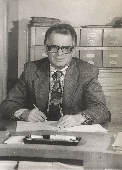 Porträt von Prof. Heinz Knauer