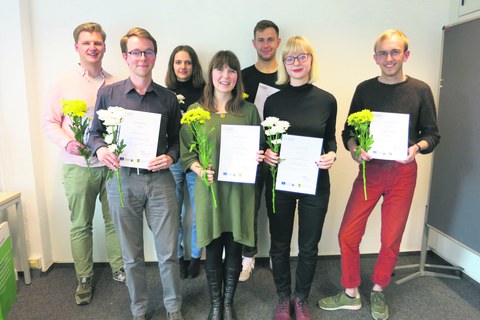 Die Ausgezeichneten (v.l.n.r.): Johannes Reimer, Jan Becker, Leonie Koch, Lisa-Marie Porst, Maximilian Hubmann, Veronika Sahlbach und  Tom Luther