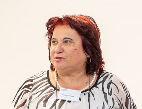 Portraitfoto Prof. Dr. Angela Slavova 
