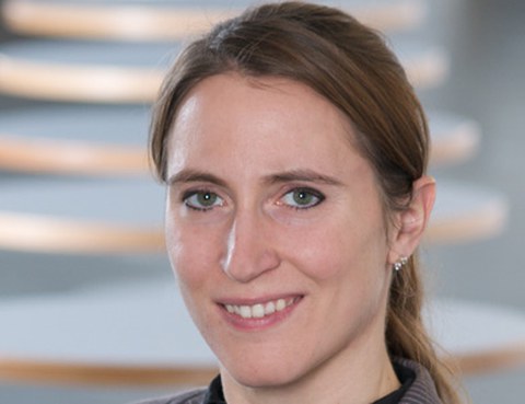 Porträt Dr. Sina Ober-Blöbaum
