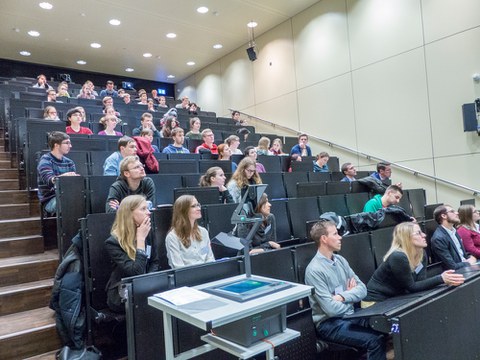 Publikum OFP-Veranstaltung Chemie studiert und dann?