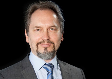 Porträtfoto Prof. Viktor Mechtcherine