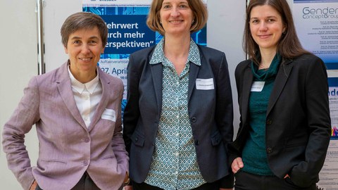 Die drei MEHRWERT-Gastprofessorinnen (v.l.n.r.): Dr. Waltraud Ernst, Dr. Martina Erlemann, Dr. Geeske Scholz