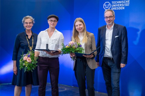 Barbara Hoffmann und Jessica Flecks