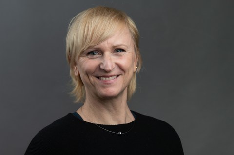 Zu sehen ist ein Porträtfoto von der Studienberaterin Antje Beckmann. 