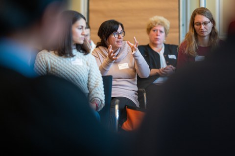 Ansicht der Teilnehmenden von vorn