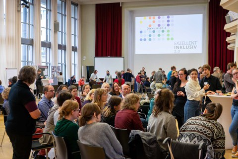 Laufende Diskussionsrunde während des Zukunftslabor "Exzellent Inklusiv 2.0" im Januar 2020.